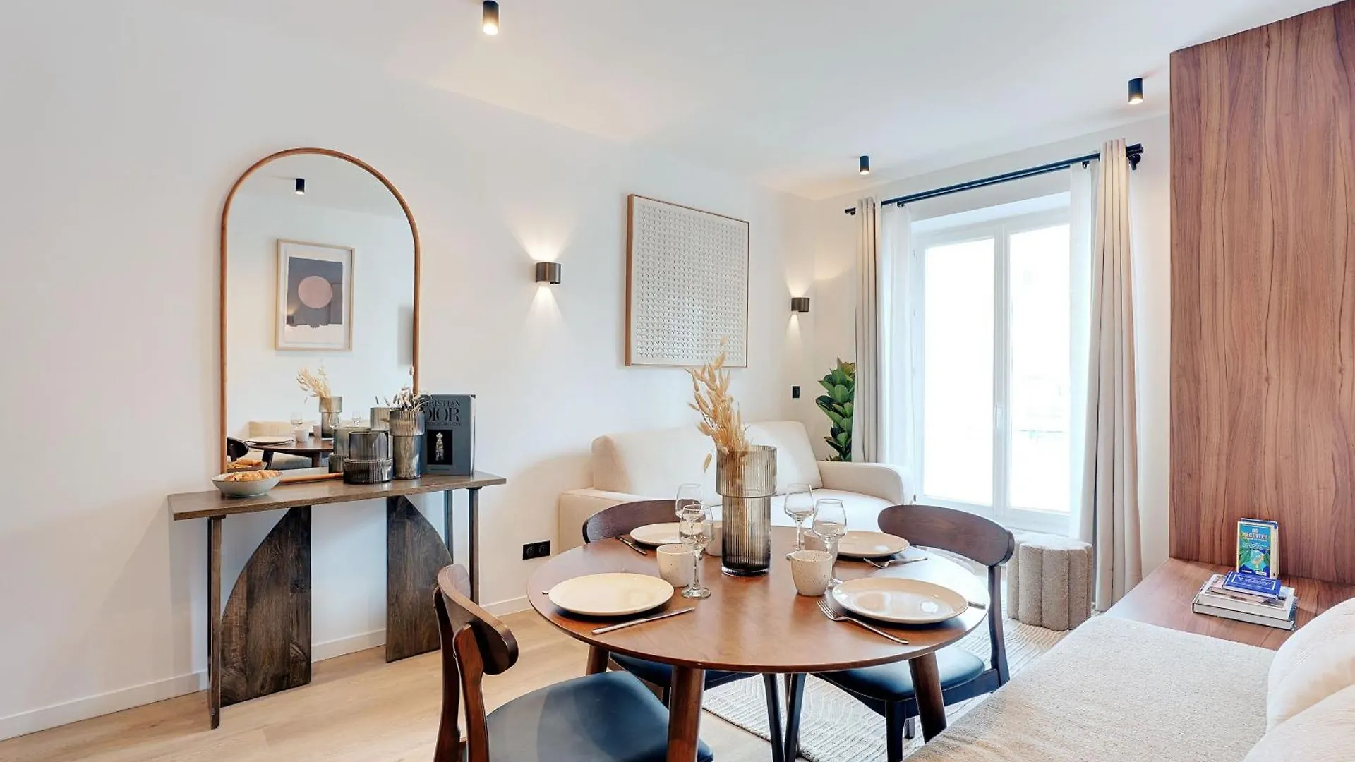 Luxurious Apartment - 2Br-6P - Palais Opera Paris